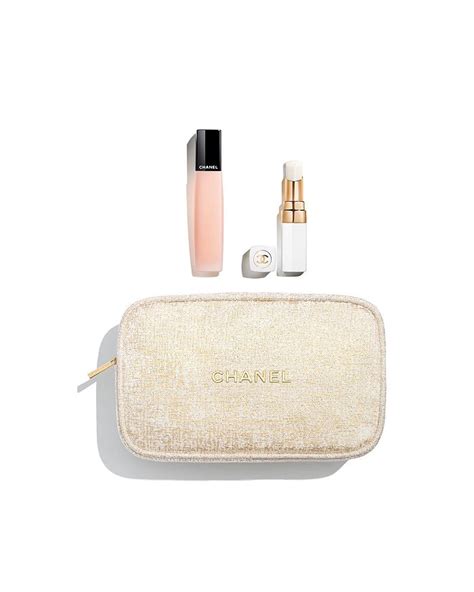 chanel on-the-go moisture makeup set